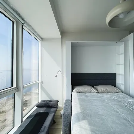 Peaceful Seaside Flat In Kartal شقة
